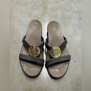 Crocs Sanrah sandals size 8